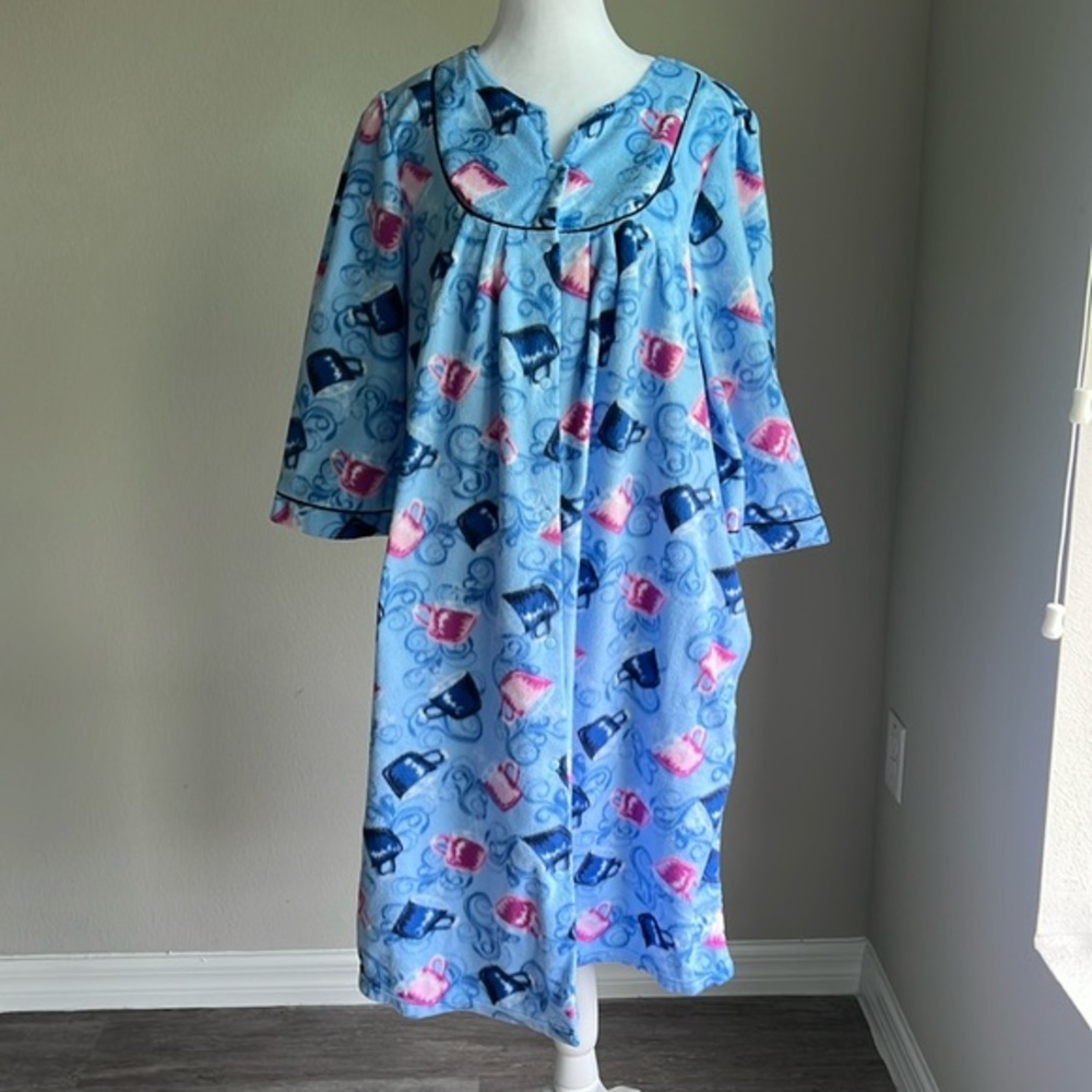 White Stag women’s 3/4 sleeve,blue fleece robe